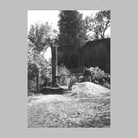 028-0036 Die Hofpumpe auf dem Anwesen von Albert Schubert am 24. August 1938 in Gross Keylau..jpg